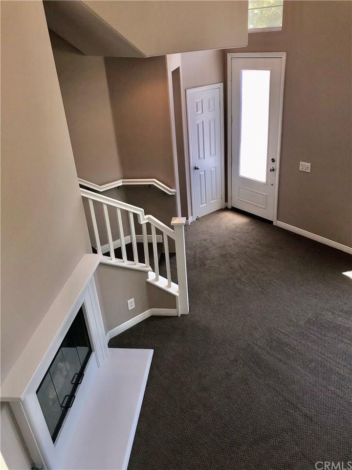 603 W 1st St - Photo 2 of 23