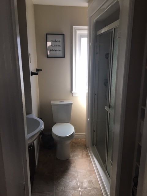 52 Guise Street East - Photo 3 of 11