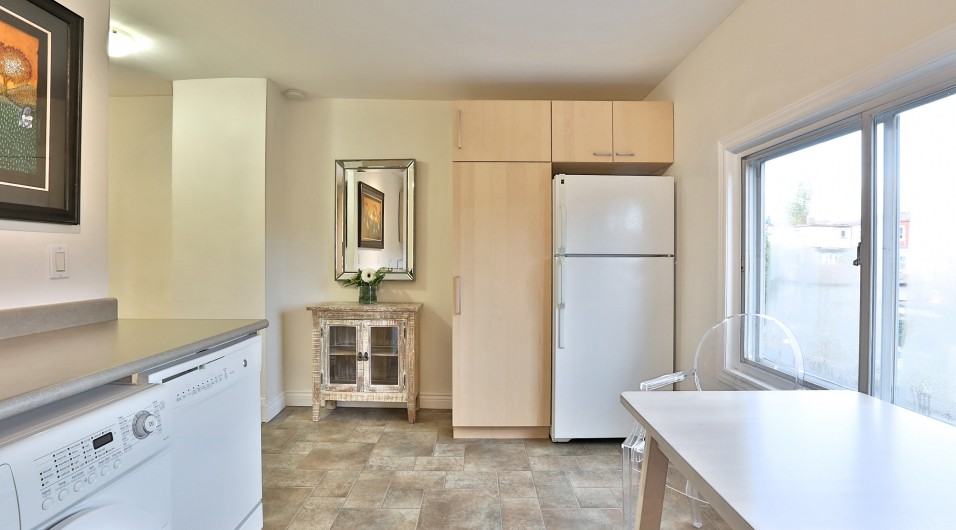 167 1/2 Silverthorn Ave - Photo 6 of 10