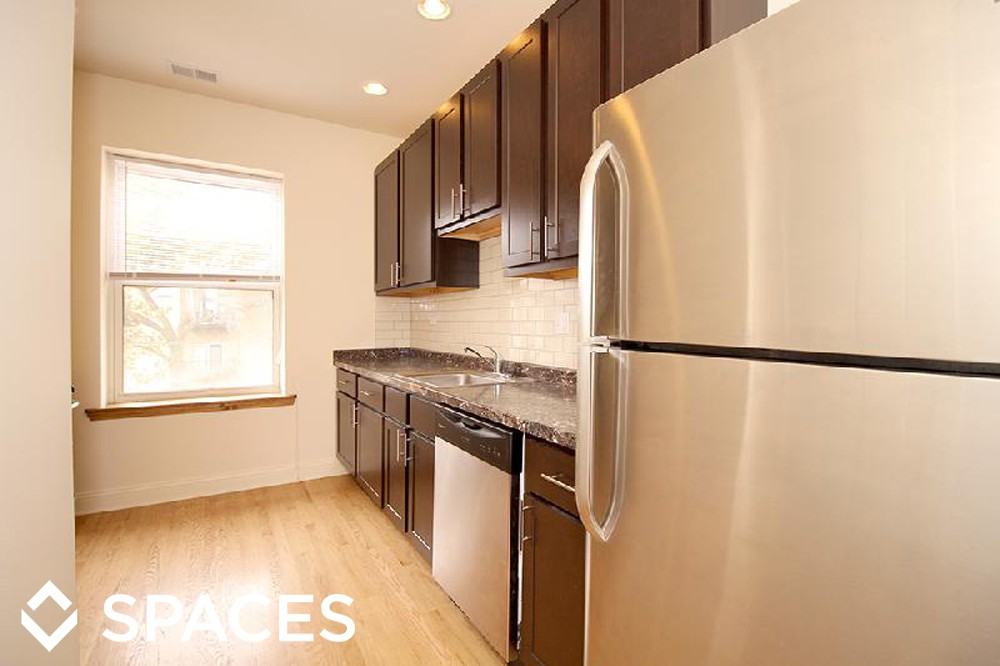 1010 West Sunnyside - Photo 2 of 7