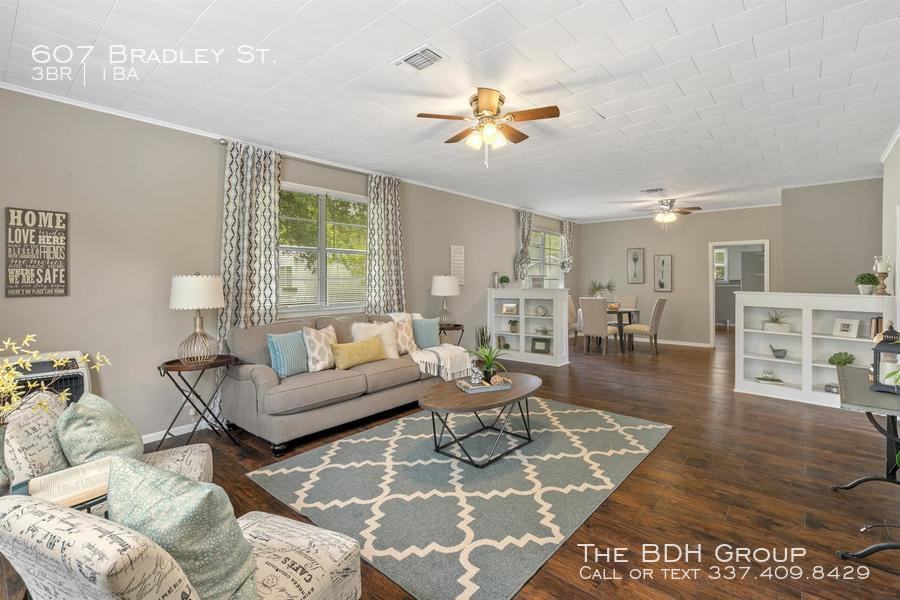 607 Bradley St - Photo 2 of 11