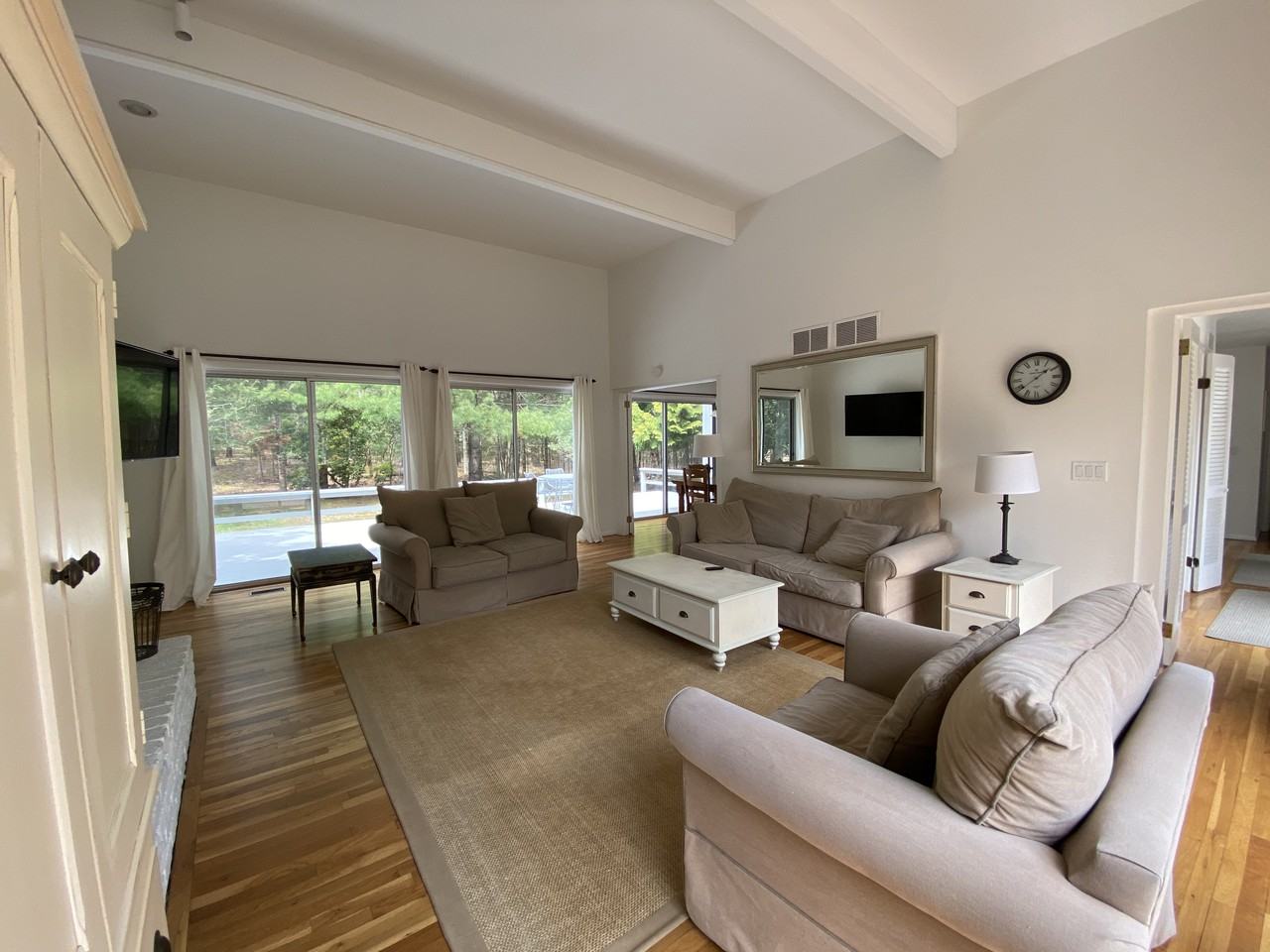 8 Jasons Lane - Photo 2 of 21