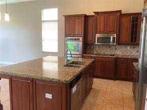 12415 Nw 81st St - Photo 2 of 10