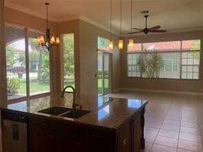 12415 Nw 81st St - Photo 3 of 10