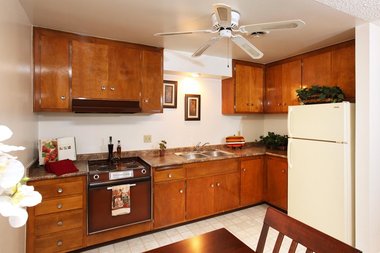 Town Park Villas 55+ Senior Community Apartments 6245 Kantor Street