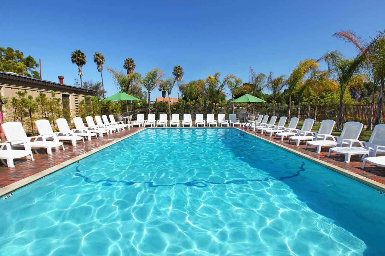 Town Park Villas 55+ Senior Community Apartments 6245 Kantor Street