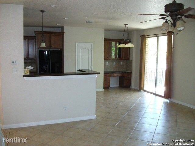 204 Horse Hl - Photo 3 of 13
