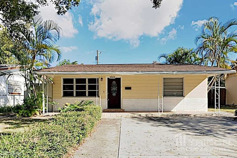 3919 26th St N - Photo 2 of 17