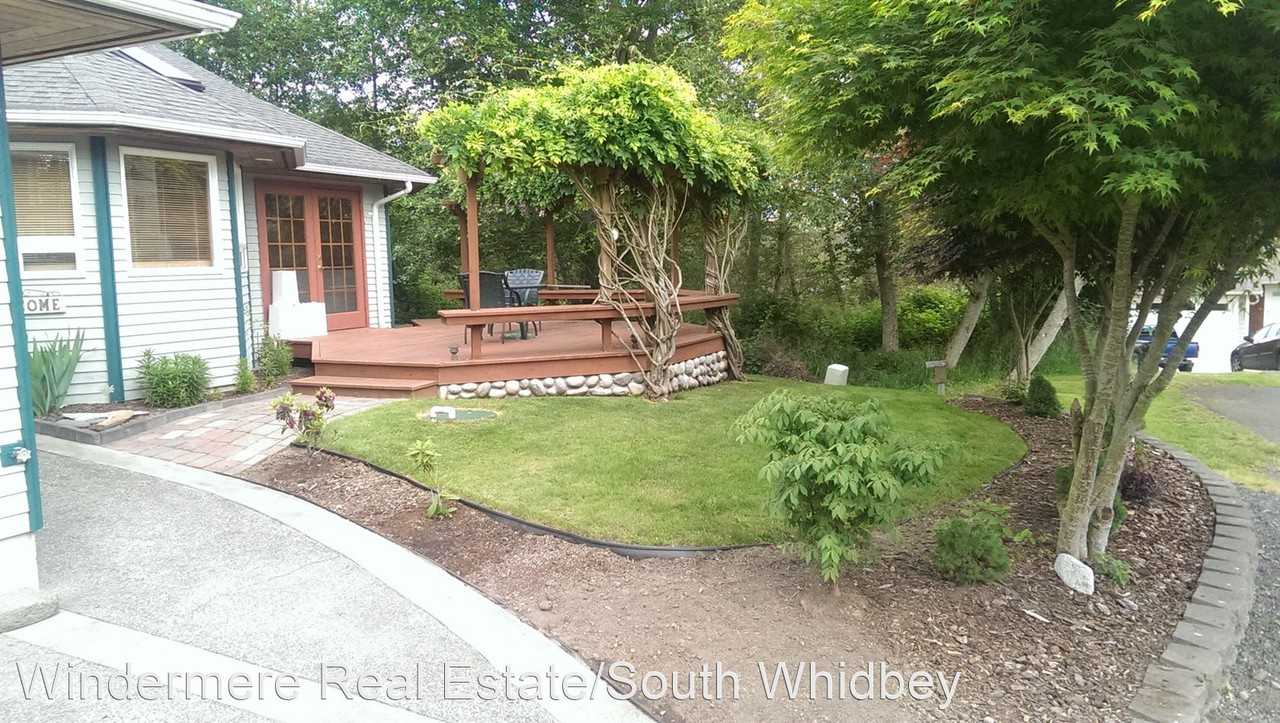 1391 Pelican Ct - Photo 3 of 21