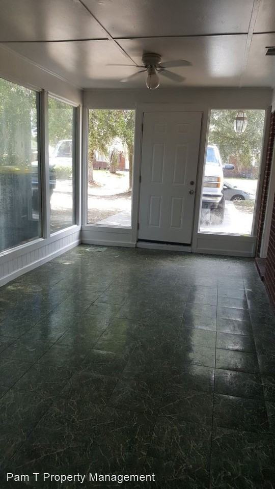 3614 Eastgate Dr - Photo 3 of 12