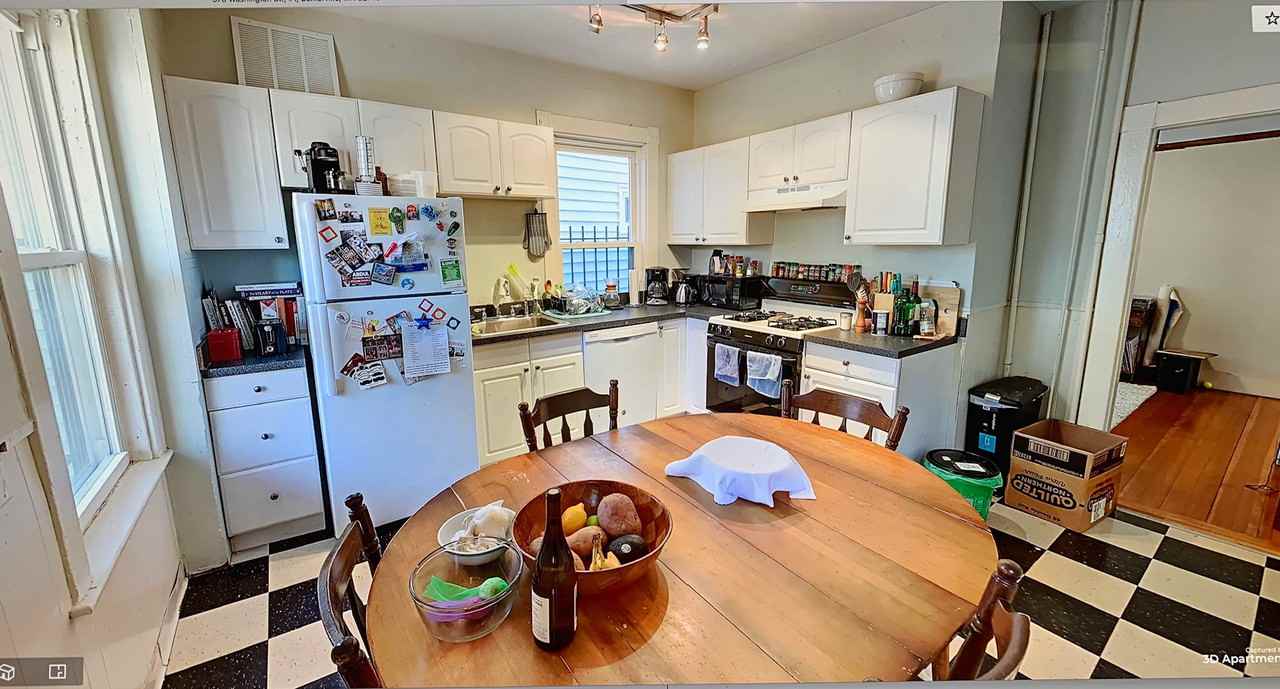 376 Washington St #1