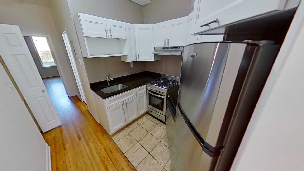112 SUSSEX STREET - Photo 5 of 12