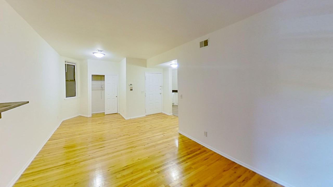 211 WASHINGTON STREET - Photo 5 of 7