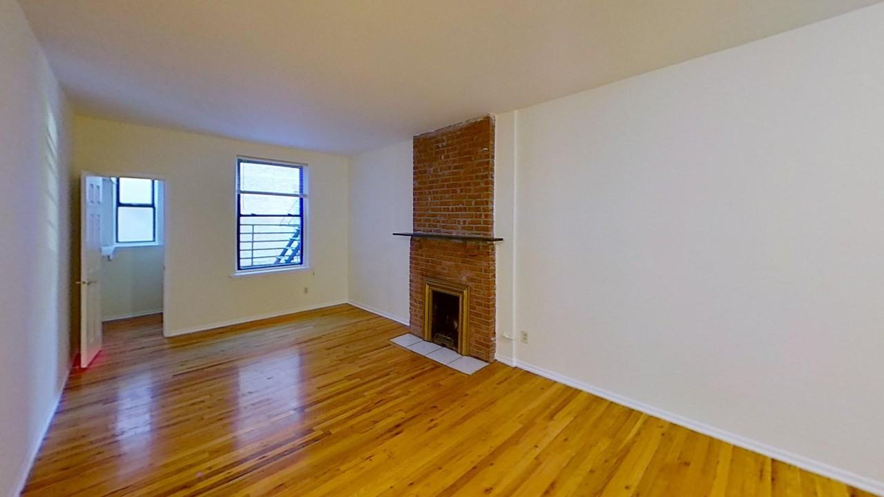 211 WASHINGTON STREET - Photo 7 of 7