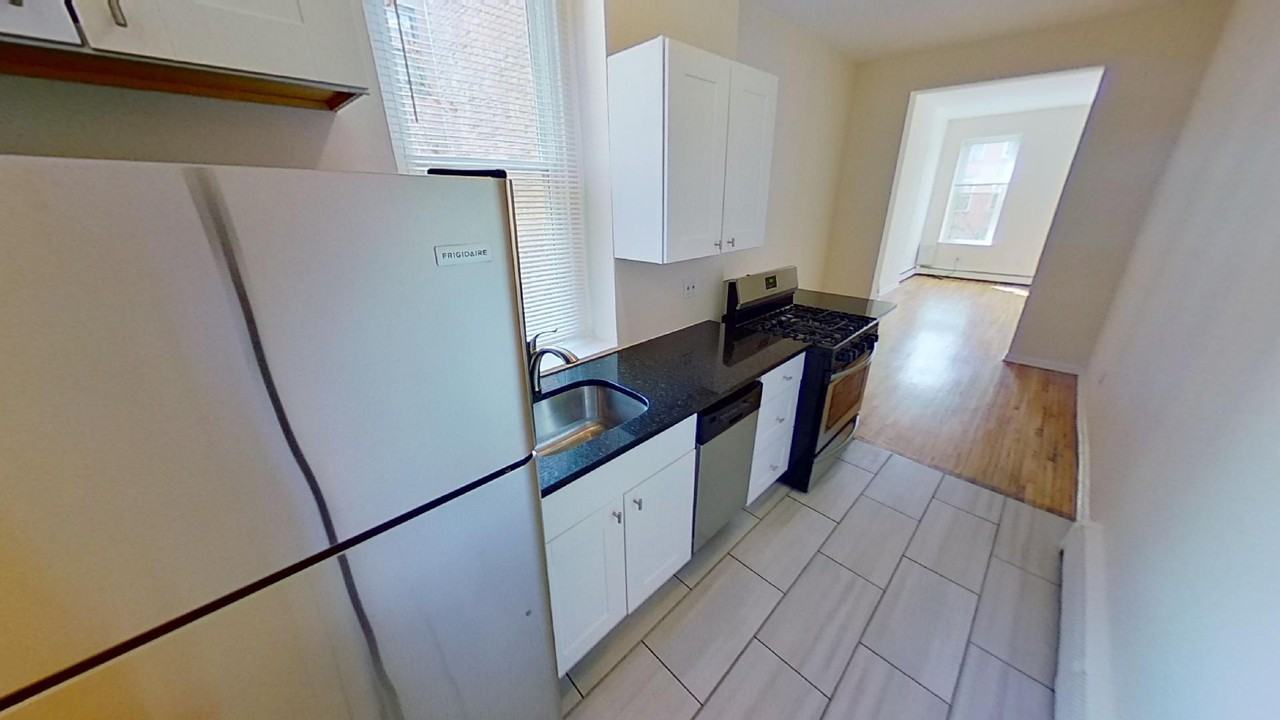 500 JERSEY AVE - Photo 2 of 10