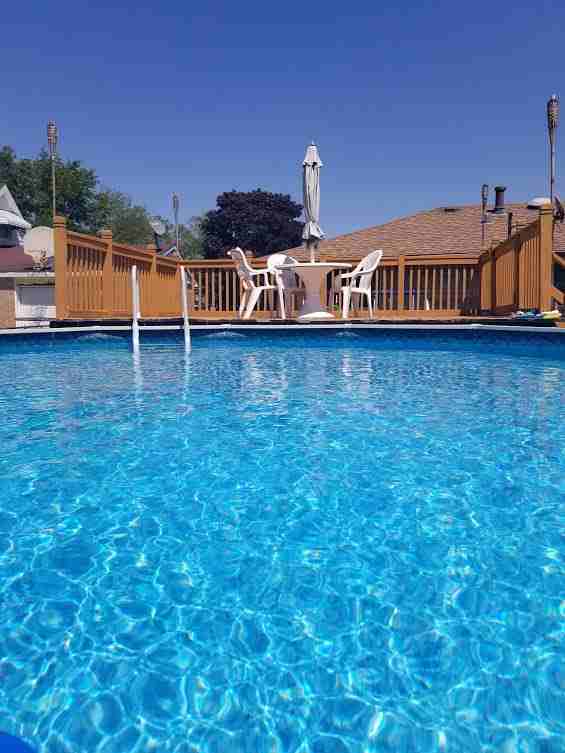 8912 Southfield Drive - Photo 3 of 9