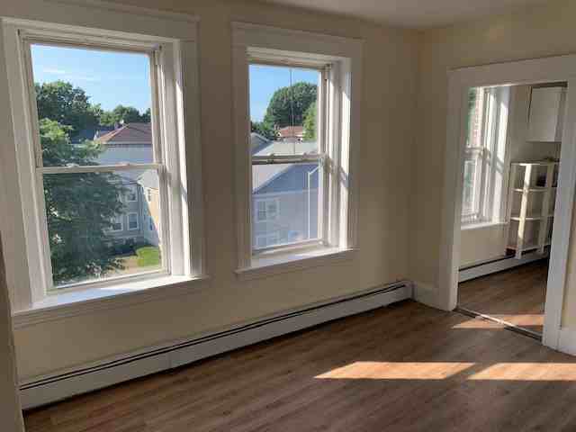 Brownstone/Landmark Apartments. 1 Hitchcock Rd, # 9 Worcester, MA  01603 - Photo 2 of 24