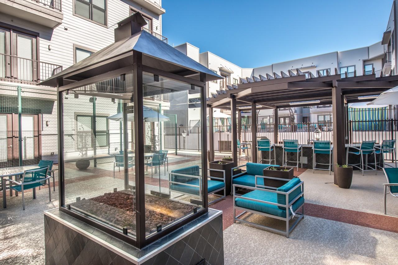 Loft VueStudent Housing Apartments 3125 McCart Avenue, Fort Worth