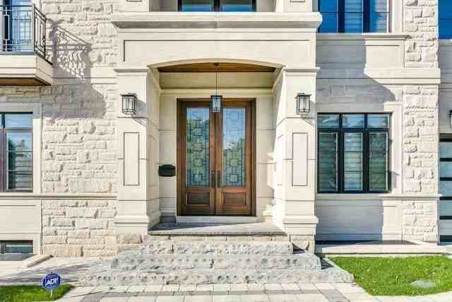 14 Vistaview Boulevard - Photo 2 of 26