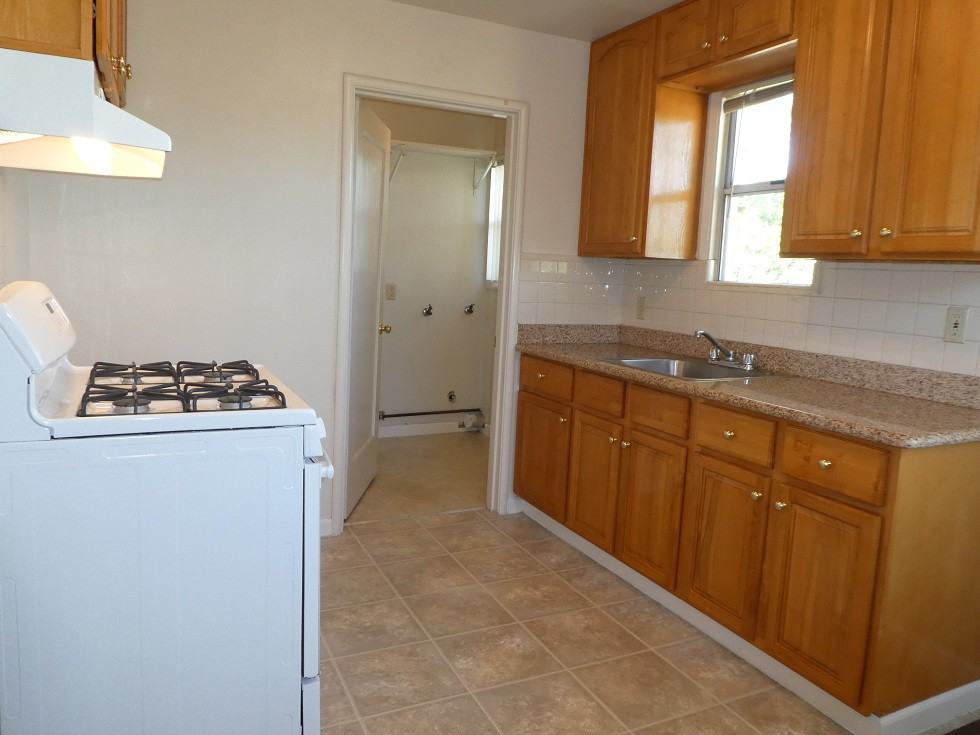 20912 Cato Court - Photo 3 of 24