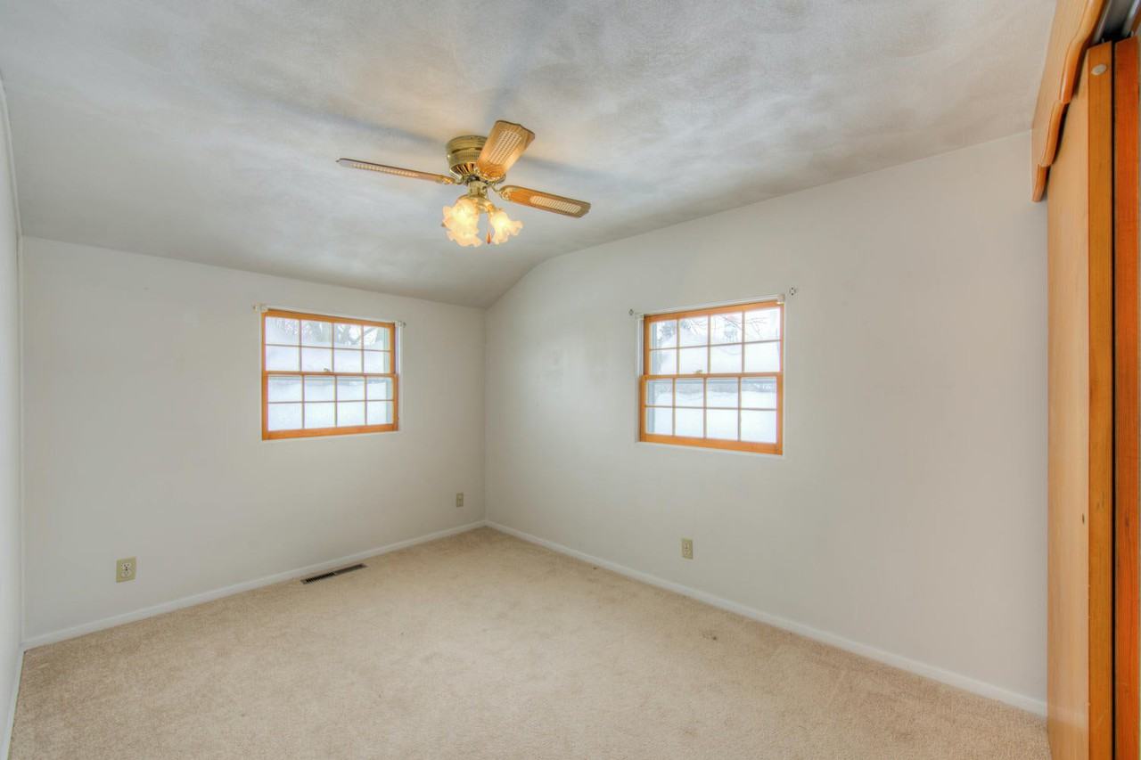 18 3rd Street Northwest - Photo 2 of 10