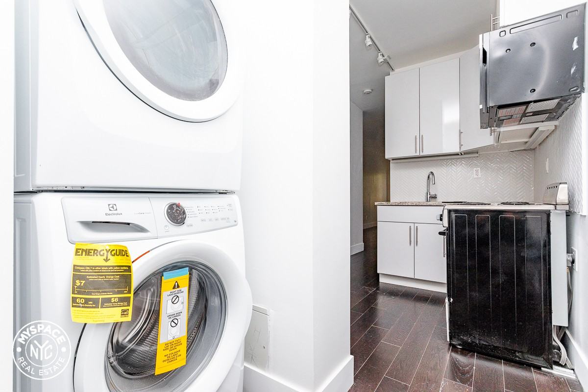 475 Chauncey St #2R - Photo 2 of 12
