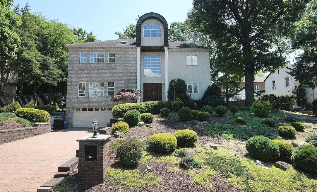 34 Longfellow Avenue - Photo 2 of 5