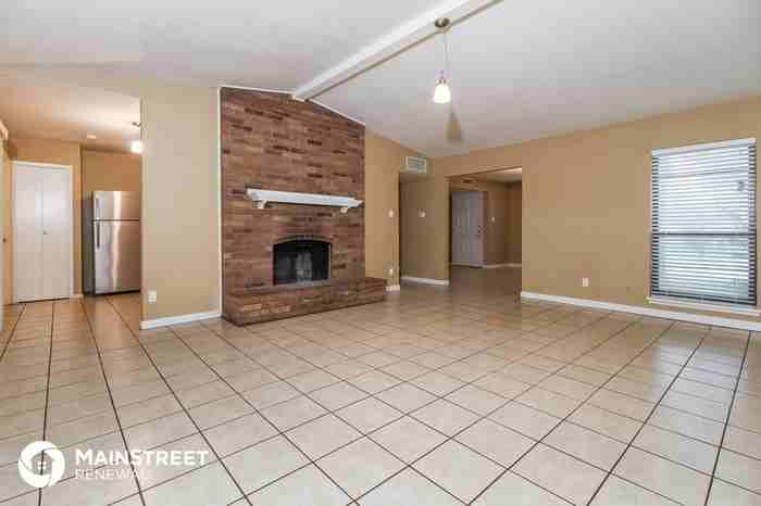 11614 Kilkirk Ln - Photo 3 of 16