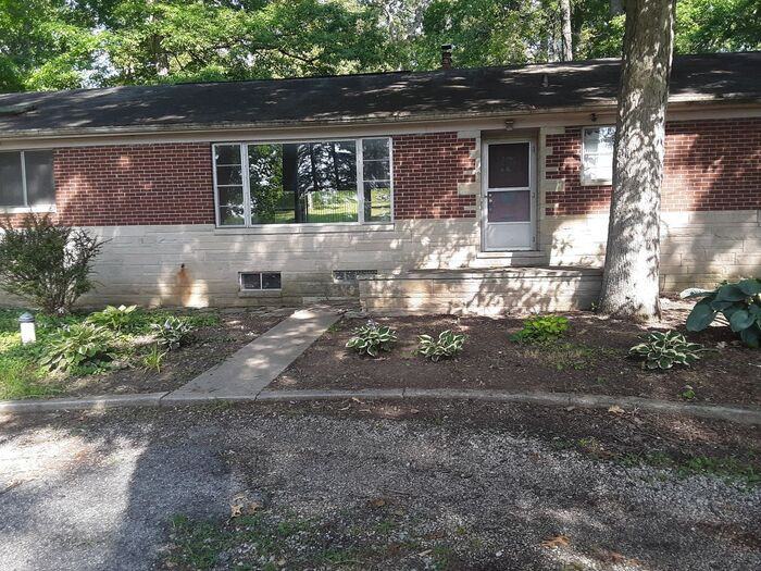 7430 W Jefferson Blvd