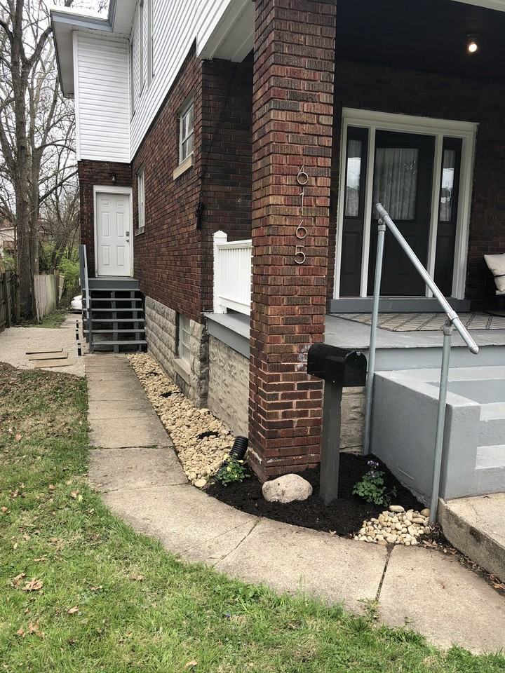 6165 Grand Vista Ave #2 - Photo 2 of 17