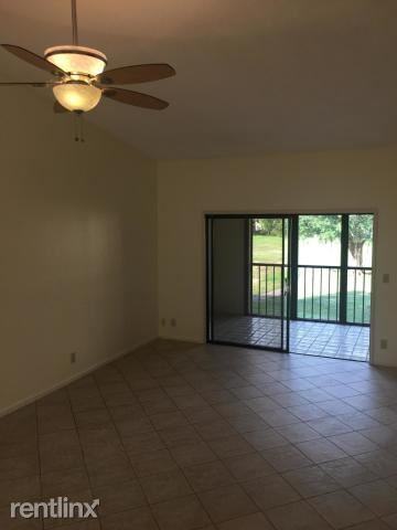 315 Palmwood Pl - Photo 3 of 9
