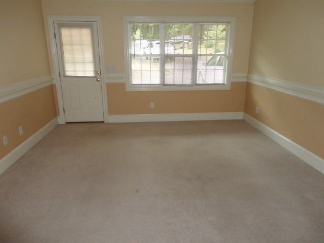 15735 Hopewell Rd - Photo 2 of 17