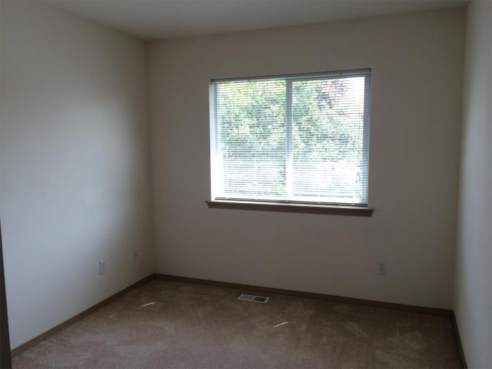 1613 Walnut St - Photo 2 of 8