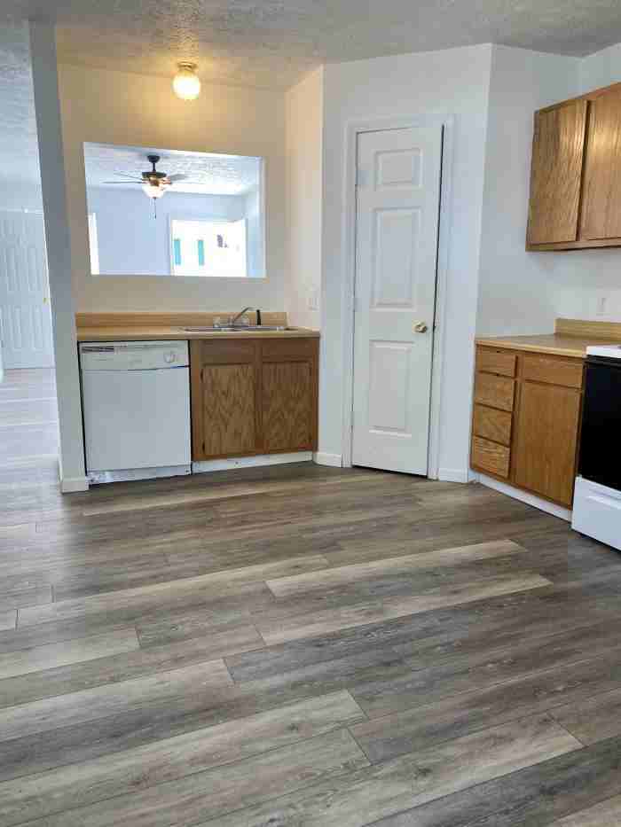 3689 Martin Drive - 8 - Photo 3 of 6