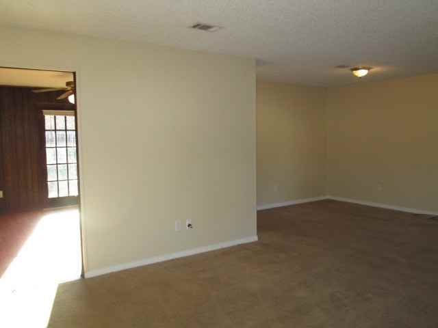 8355 Harbor Square Dr - Photo 3 of 15