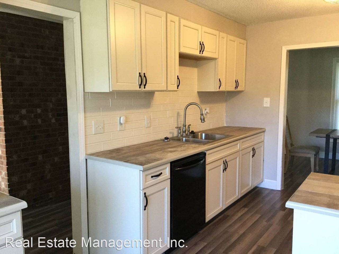 206 Little John Ln - Photo 3 of 25