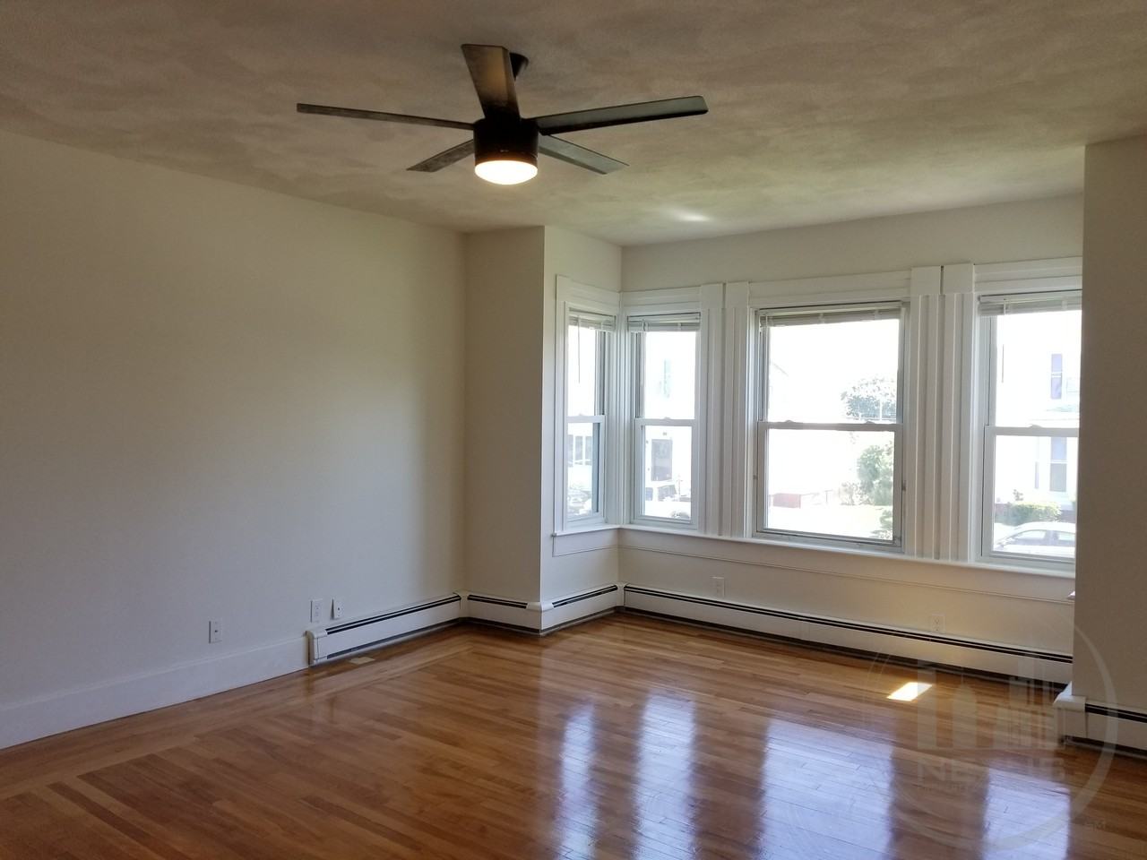 12 Smith St - Photo 2 of 19