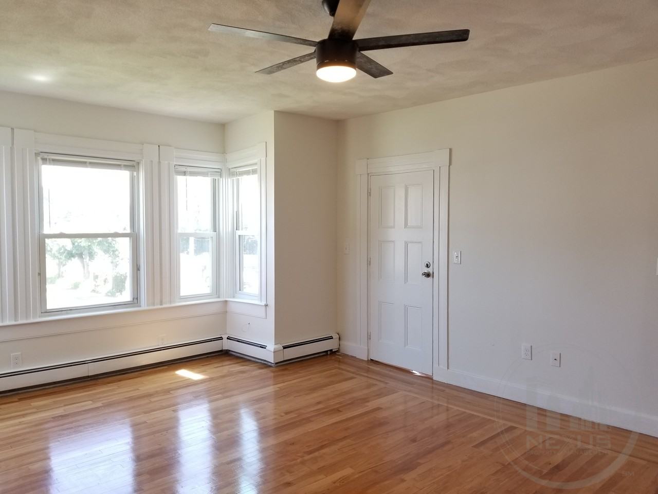 12 Smith St - Photo 3 of 19