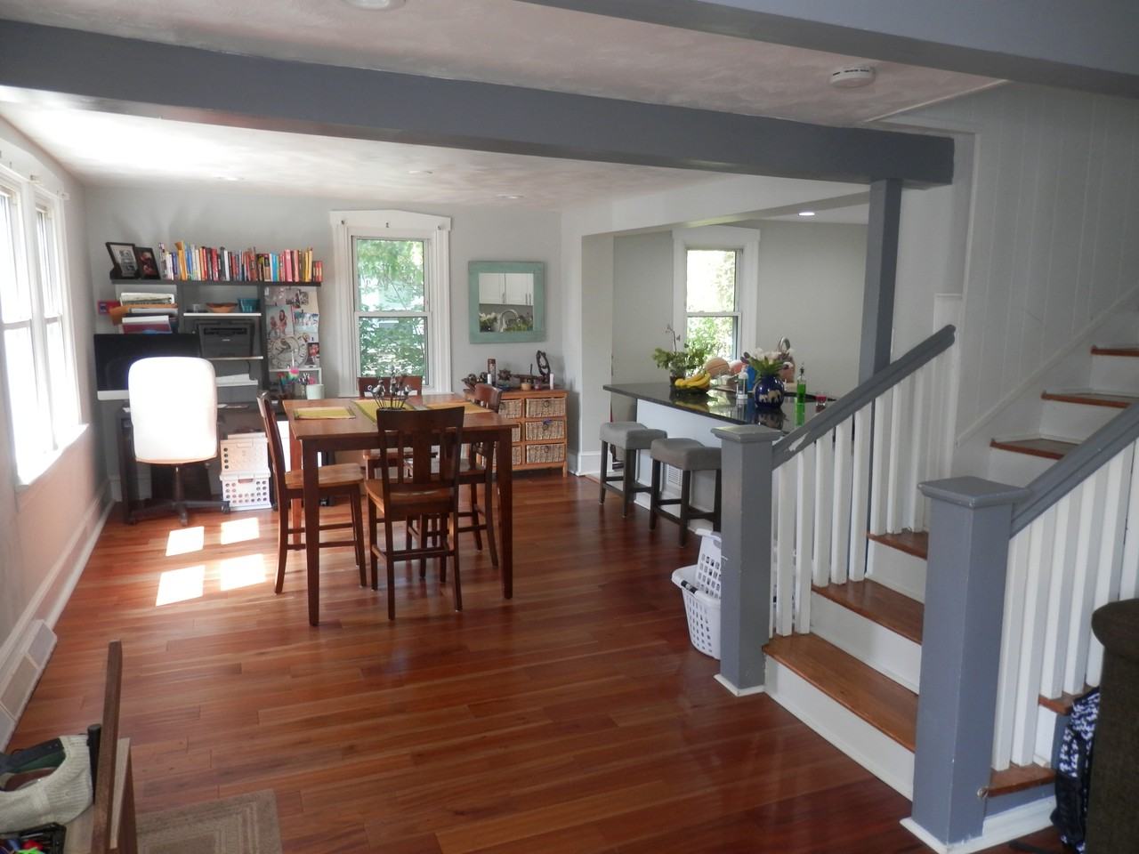 18 Moore Ave - Photo 2 of 19