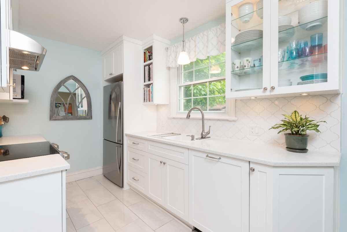 401 Edgewood Ave - Photo 2 of 18