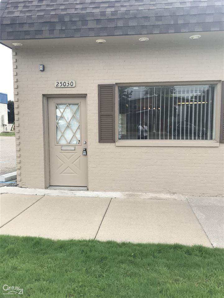 25030 Jefferson Ave - Photo 2 of 9