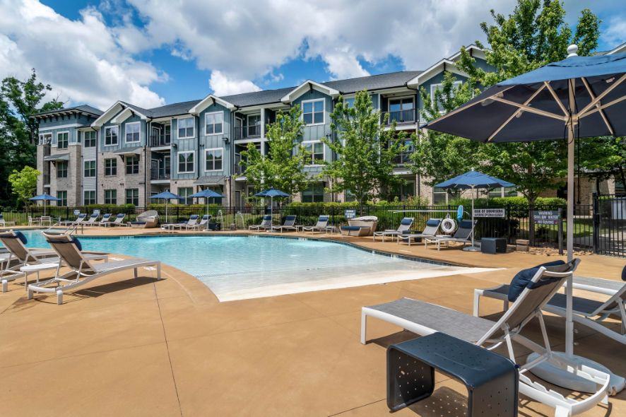 800 MILWOOD ST - Photo 2 of 30