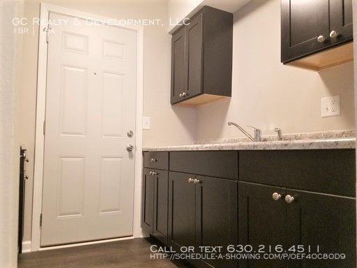 324 Wilson Ave. Con * 332 C - Photo 2 of 5