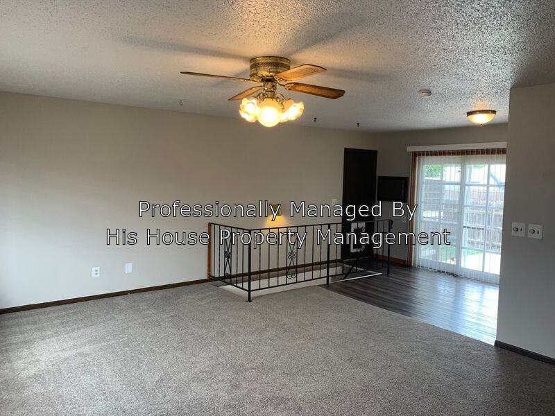 107 Main St - Photo 3 of 33