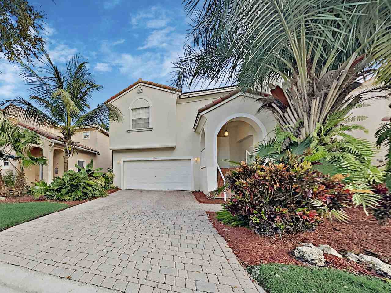 7508 Nw 17th Dr, Pembroke Pines, FL 33024 3 Bedroom House for Rent for