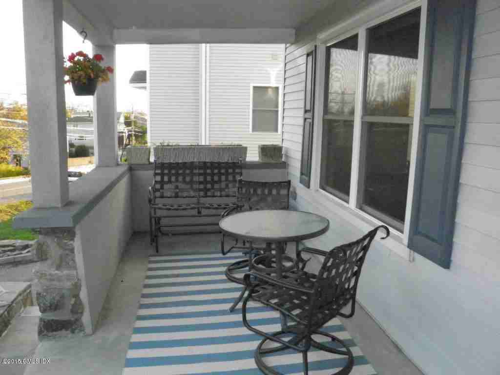 194 Hamilton Ave 1st Fl - Photo 3 of 13