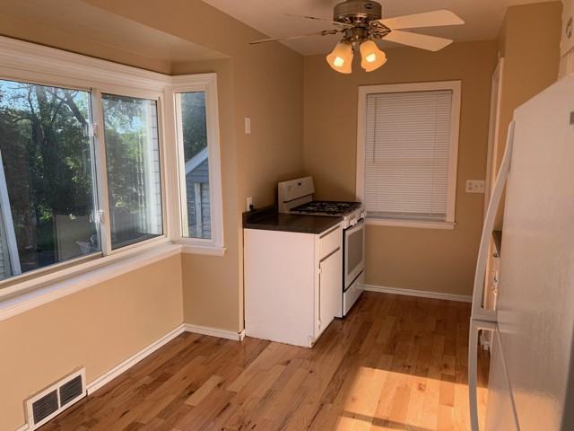 106 Amsler St - Photo 3 of 11