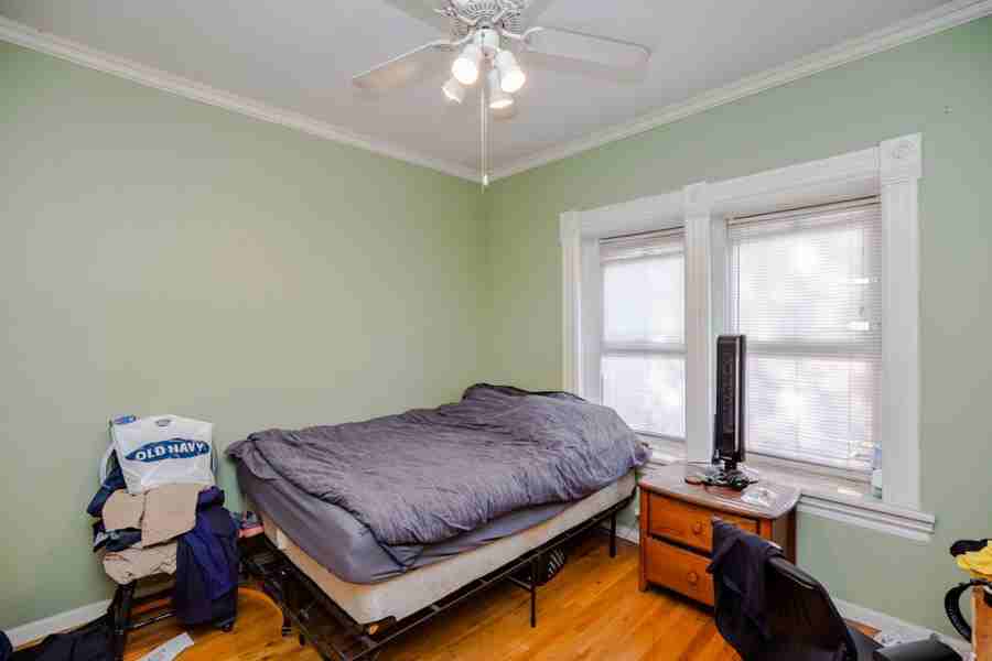 3037 N Southport - Photo 2 of 9