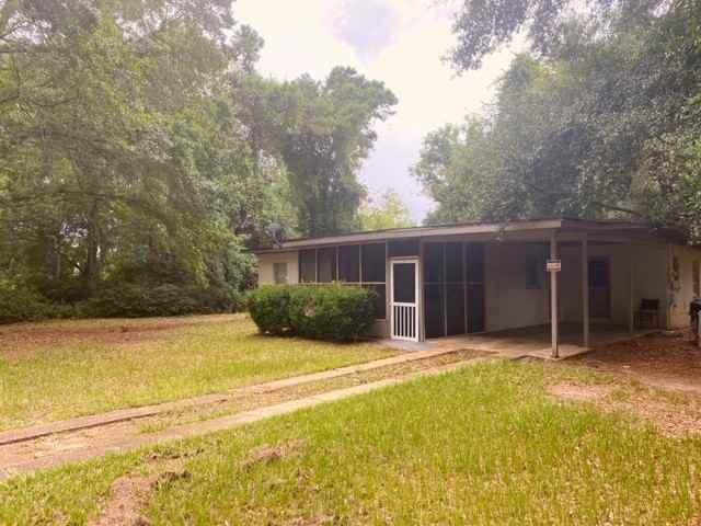 1722 Eisenhower St - Photo 2 of 17