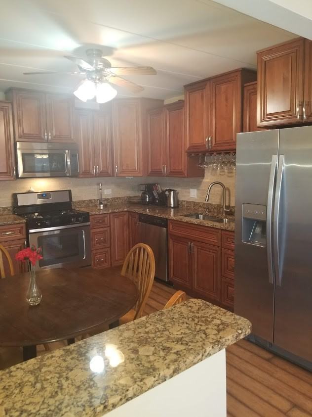 11345 South Roberts Road - Photo 2 of 19